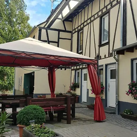 Apartment Rheinblick 4 *